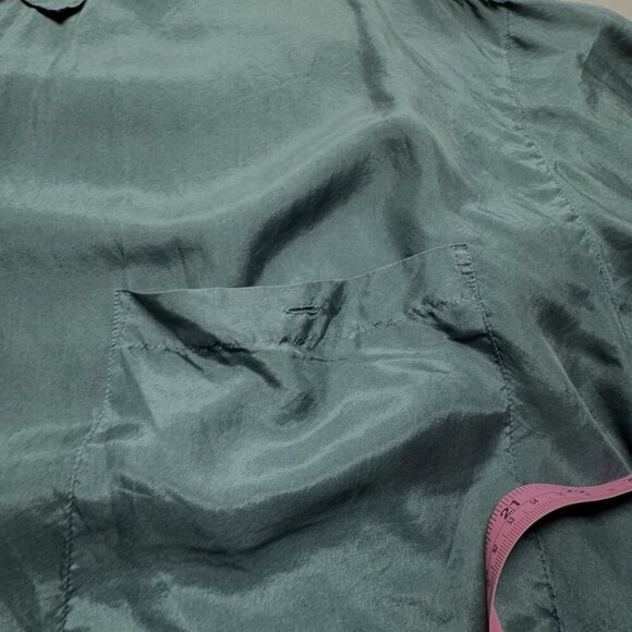 100% SILK Shirt Men Size M Green City Streets Button Down Short Sleeve 9-17 - Picture 12 of 13
